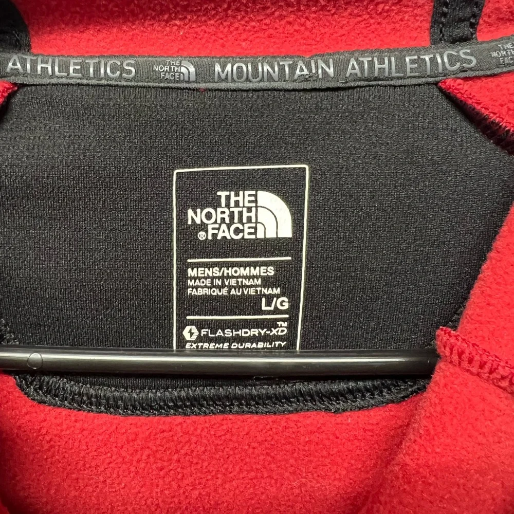 North Face‎ zip up hoodie